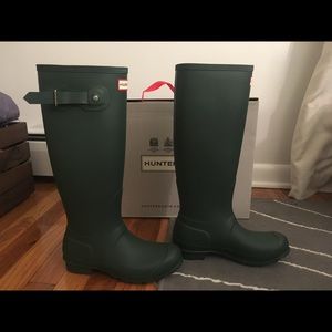 Brand New Original Tall Hunter Boots: Olive Green